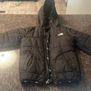 Boys North Face Winter Jacket Sz Small excellent used condition.